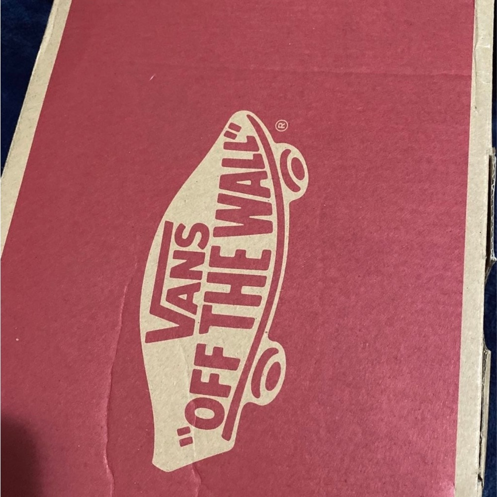 Vans - Picture 6 of 6